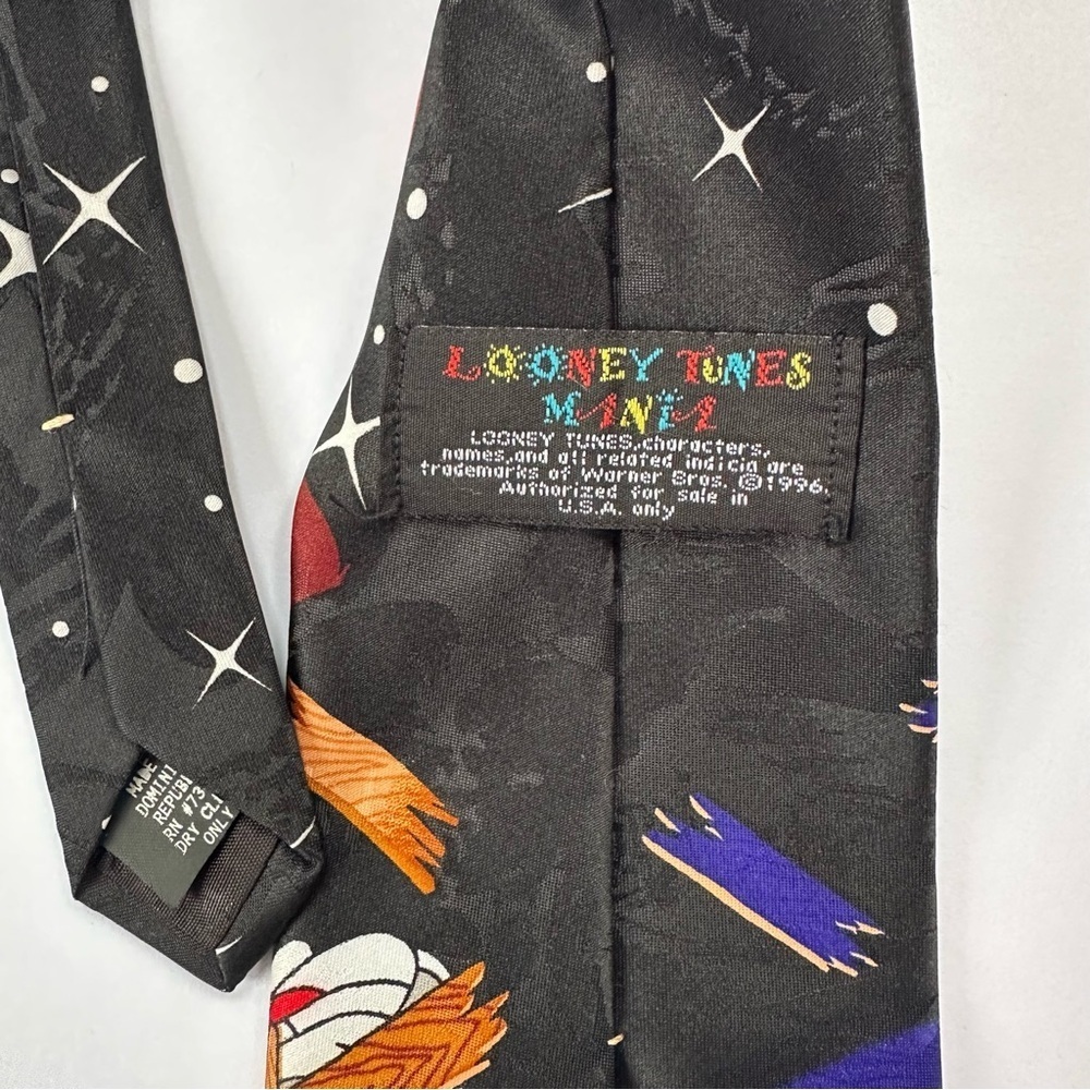 Men’s Vintage 1996 Tasmanian Devil (Taz) Basketball Necktie - Picture 4 of 4